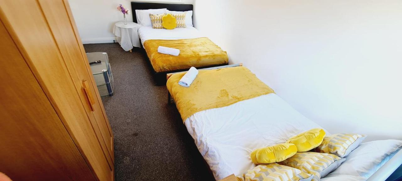 Browning House Bedrooms I Long Or Short Stay I Special Rate Available Derby Exterior foto